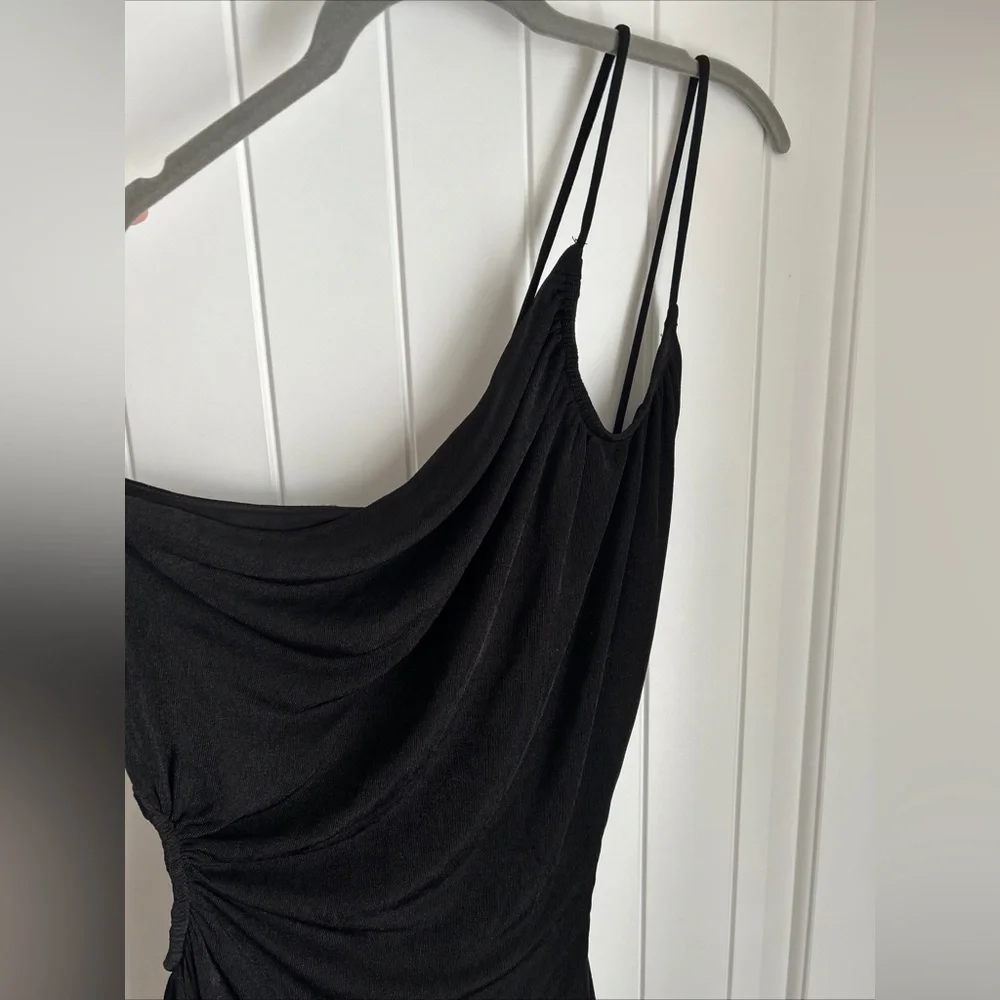 NWT Misha Collection Black X Revolve Vanina One Shoulder Side cut Dress Size 8 - Picture 8 of 13